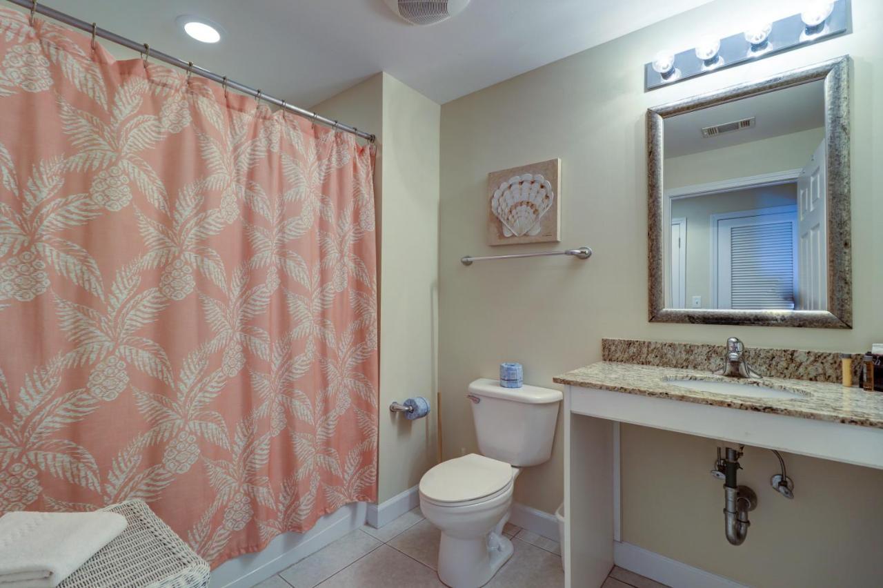 Gulf Front! 2 Bedroom 2 Ba! 11Th Floor Condo + Condo Amenities! Panama City Beach Exterior photo