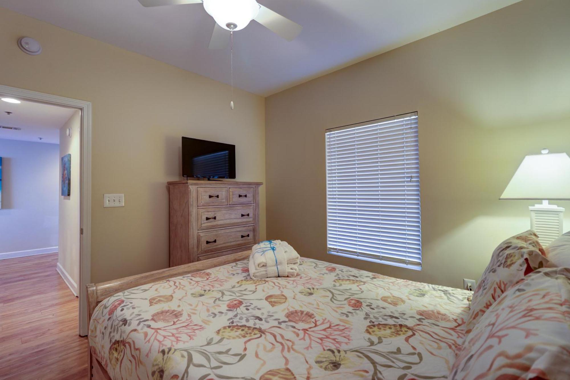 Gulf Front! 2 Bedroom 2 Ba! 11Th Floor Condo + Condo Amenities! Panama City Beach Exterior photo