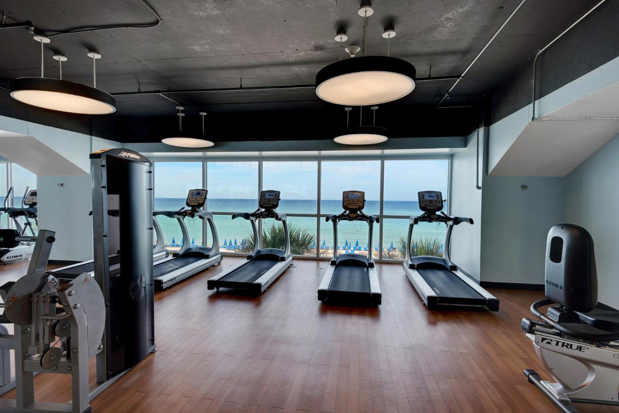 Gulf Front! 2 Bedroom 2 Ba! 11Th Floor Condo + Condo Amenities! Panama City Beach Exterior photo